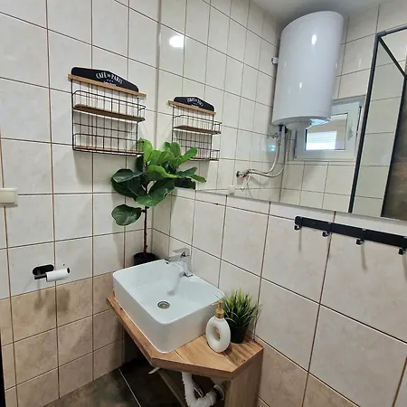 Lägenhet Stela Areal Vadas Štúrovo